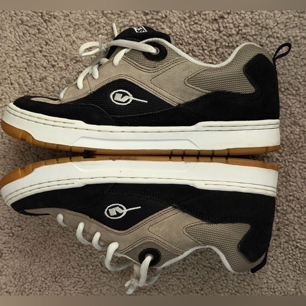 Vintage Vans Graph shoes 1990s size 11 super rare !!